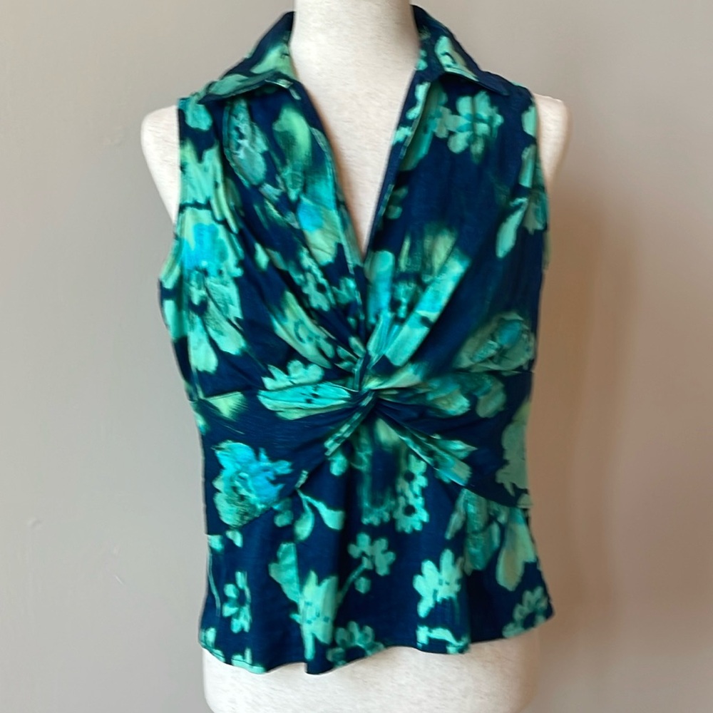 Jones New York Women's Blue and Green Floral Top